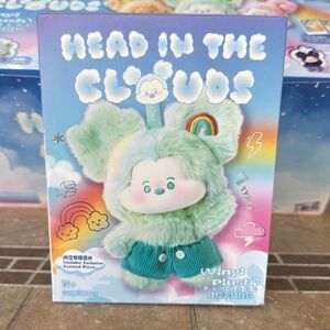 Disney’s Mickey Head In The Clouds Vinyl Plush Pendant
Confirmed, red cloud